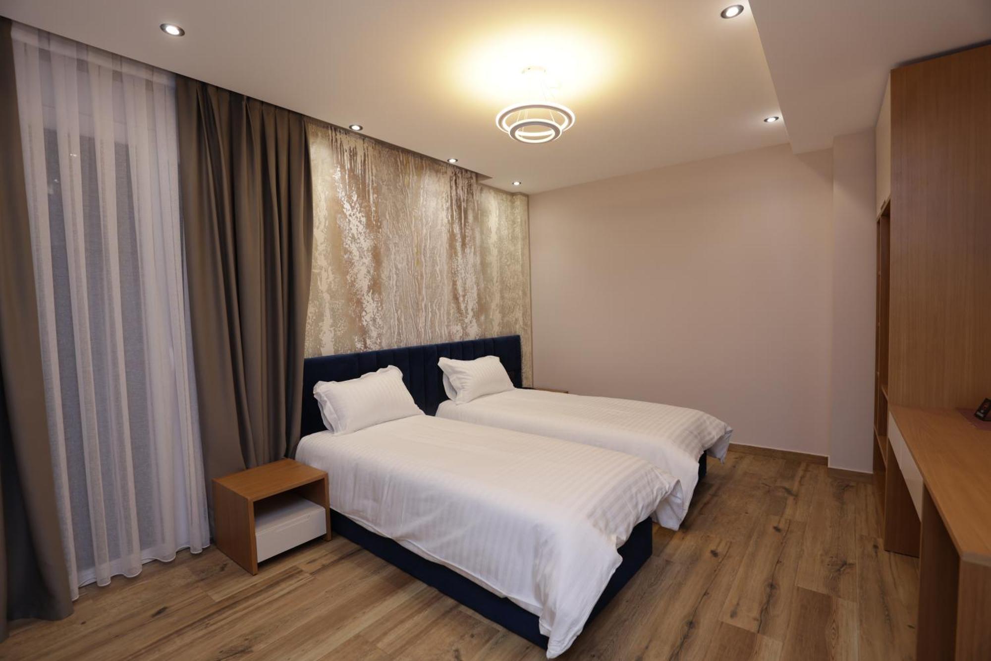 Residence Inn Hotel Tirana Exterior photo