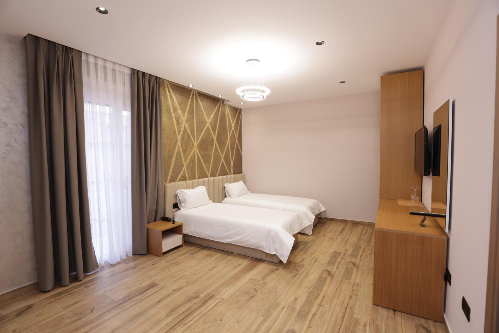 Residence Inn Hotel Tirana Exterior photo