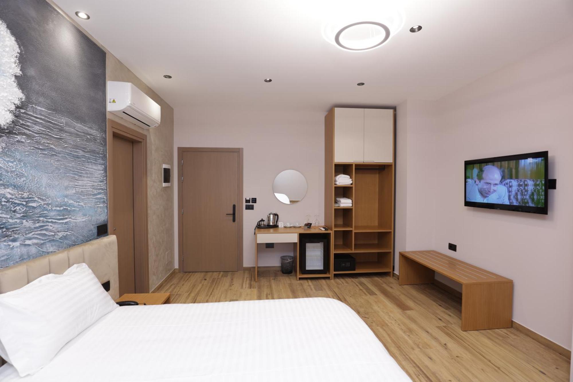 Residence Inn Hotel Tirana Exterior photo